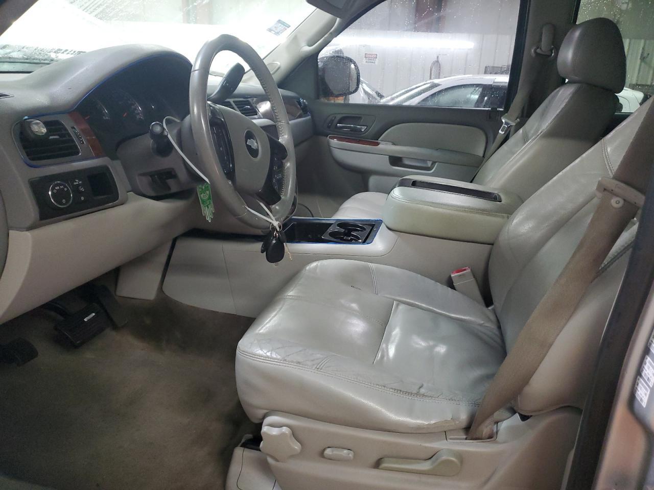 2012 CHEVROLET Suburban