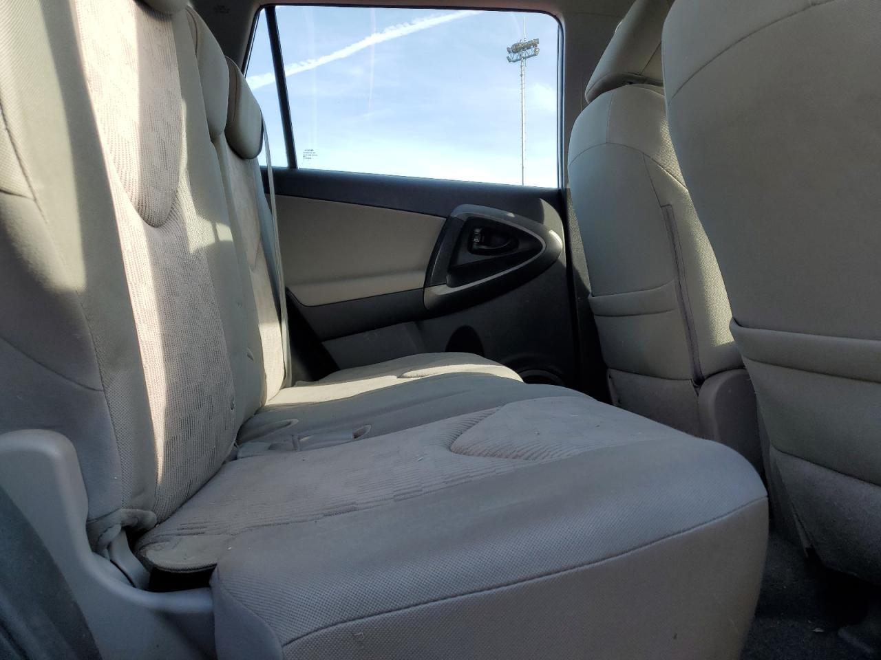 2011 TOYOTA RAV4