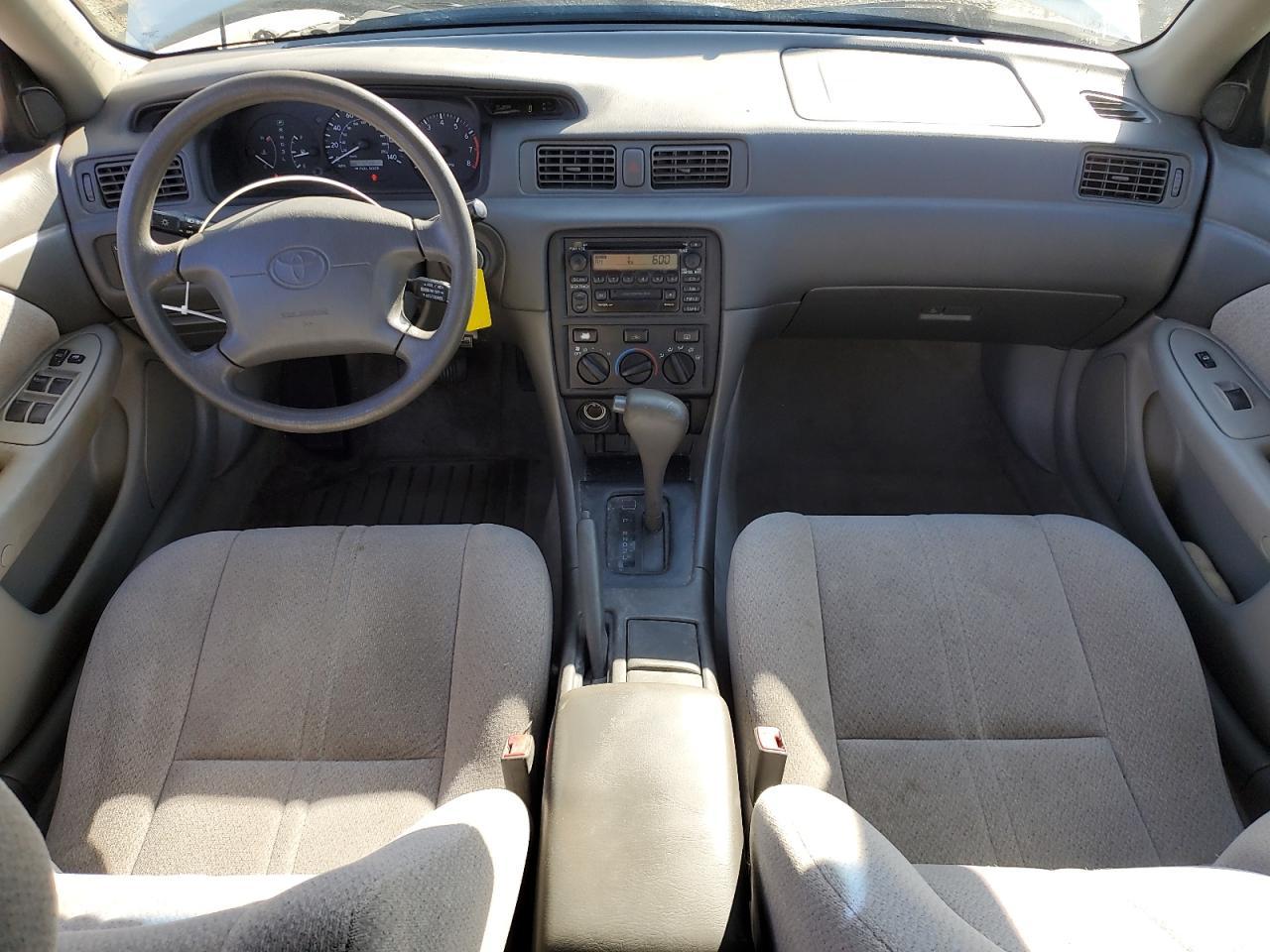 2001 TOYOTA CAMRY
