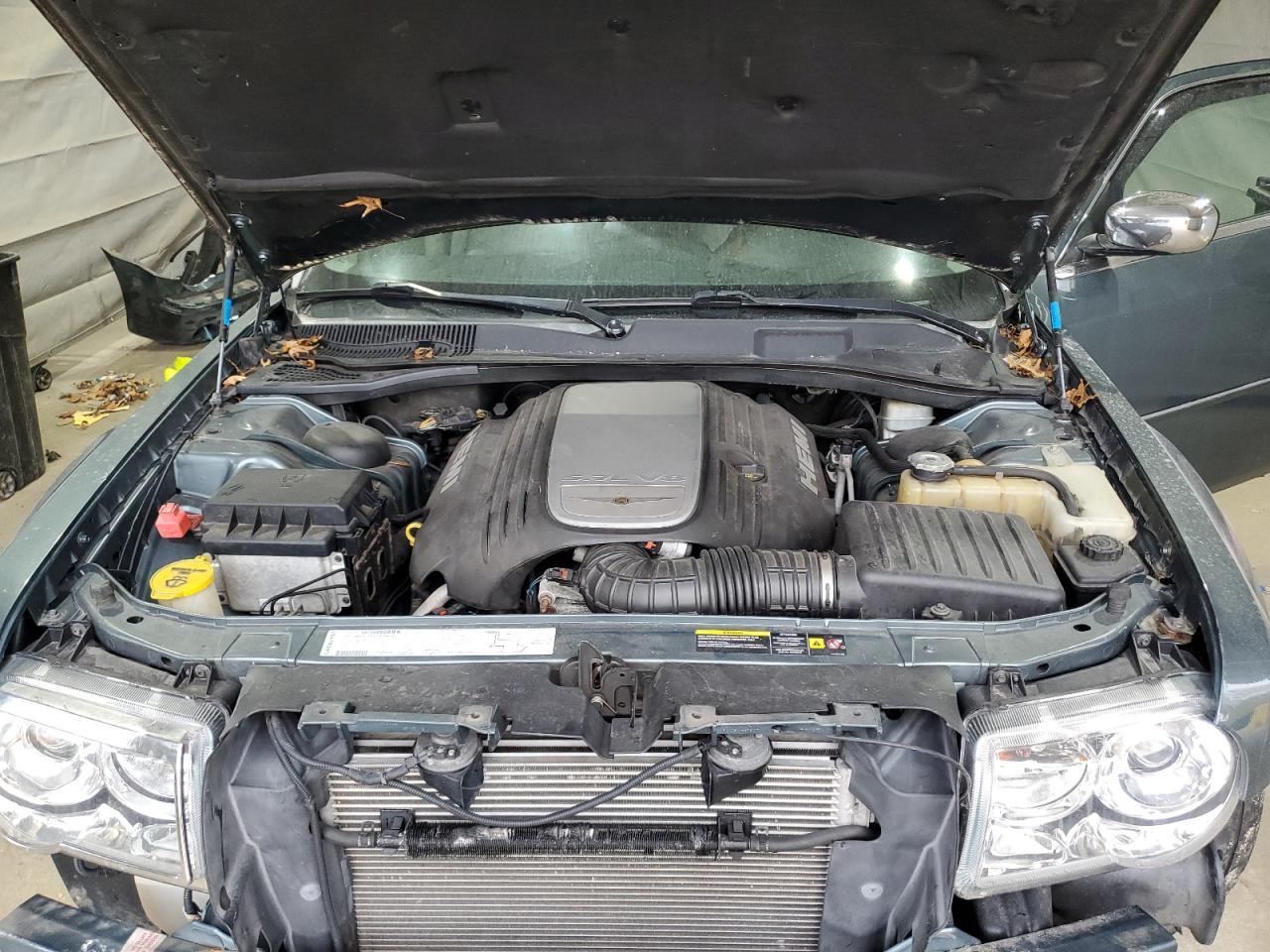 2005 CHRYSLER 300