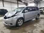 2011 TOYOTA SIENNA