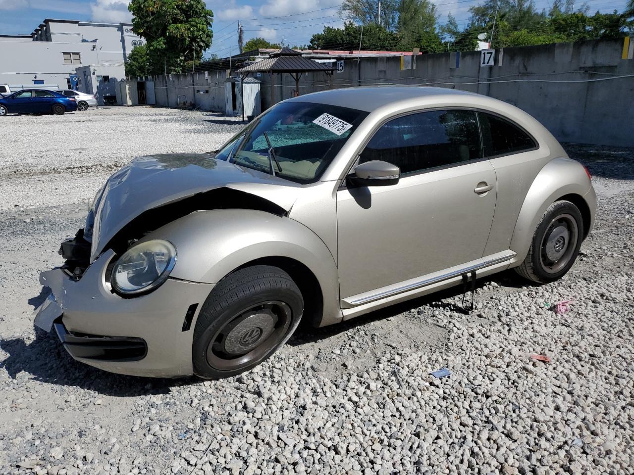 2012 VOLKSWAGEN Beetle