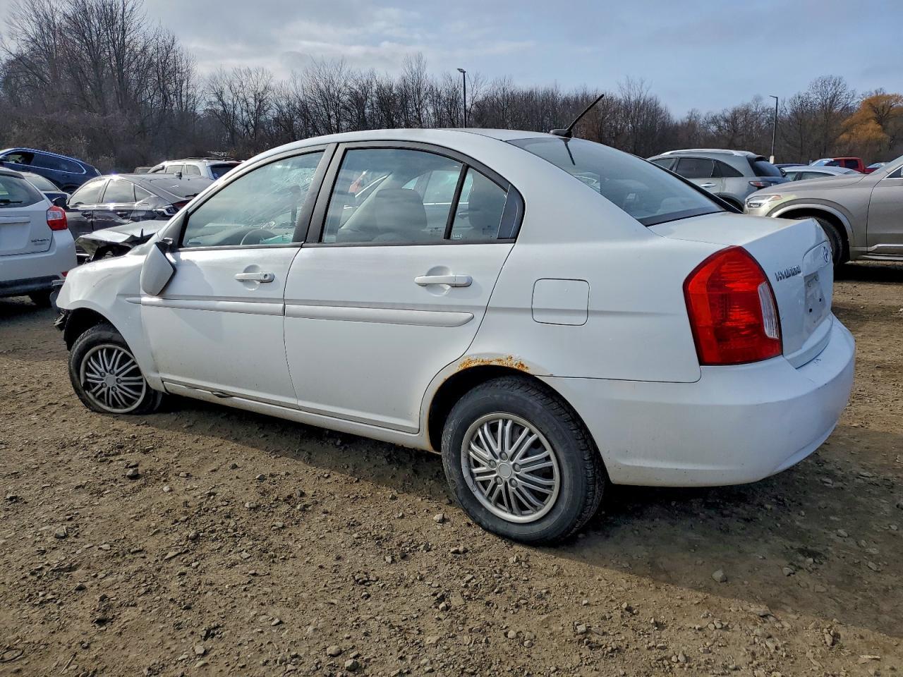 2011 HYUNDAI ACCENT
