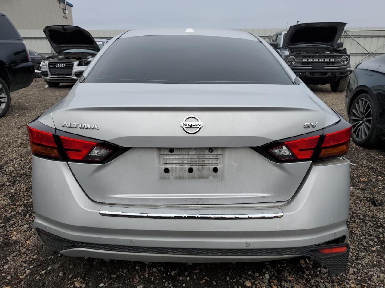 2022 NISSAN ALTIMA