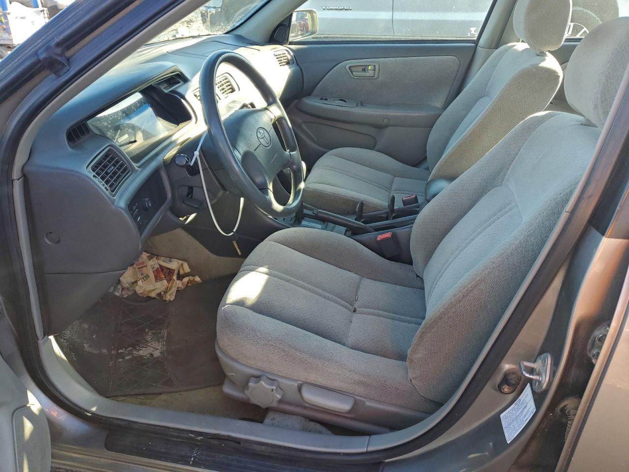 2001 TOYOTA CAMRY