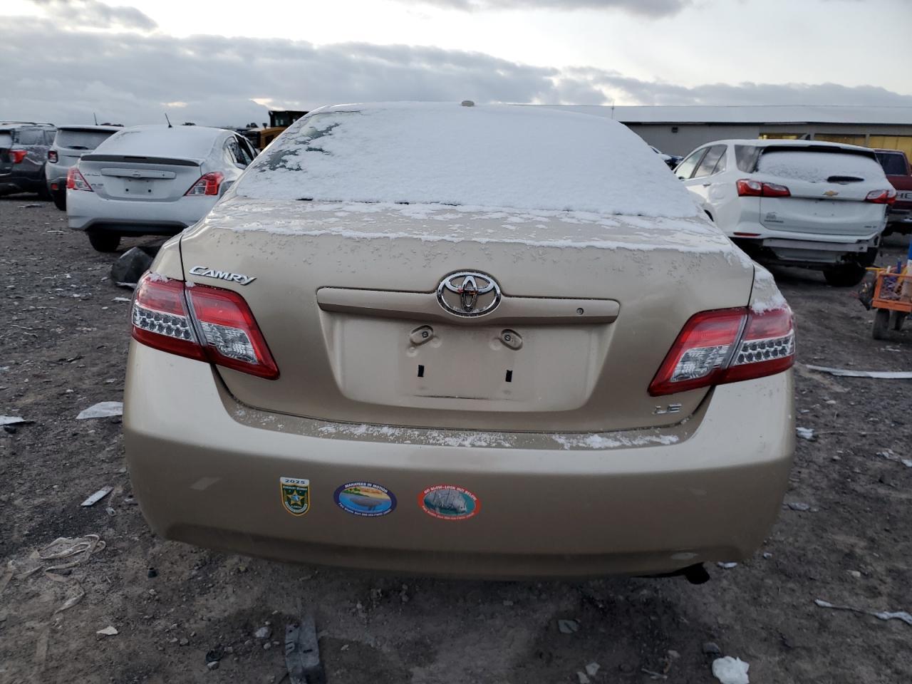 2011 TOYOTA CAMRY