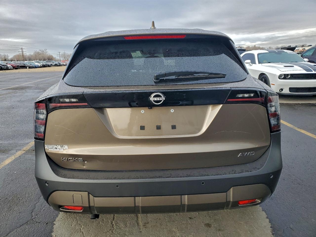 2025 NISSAN KICKS