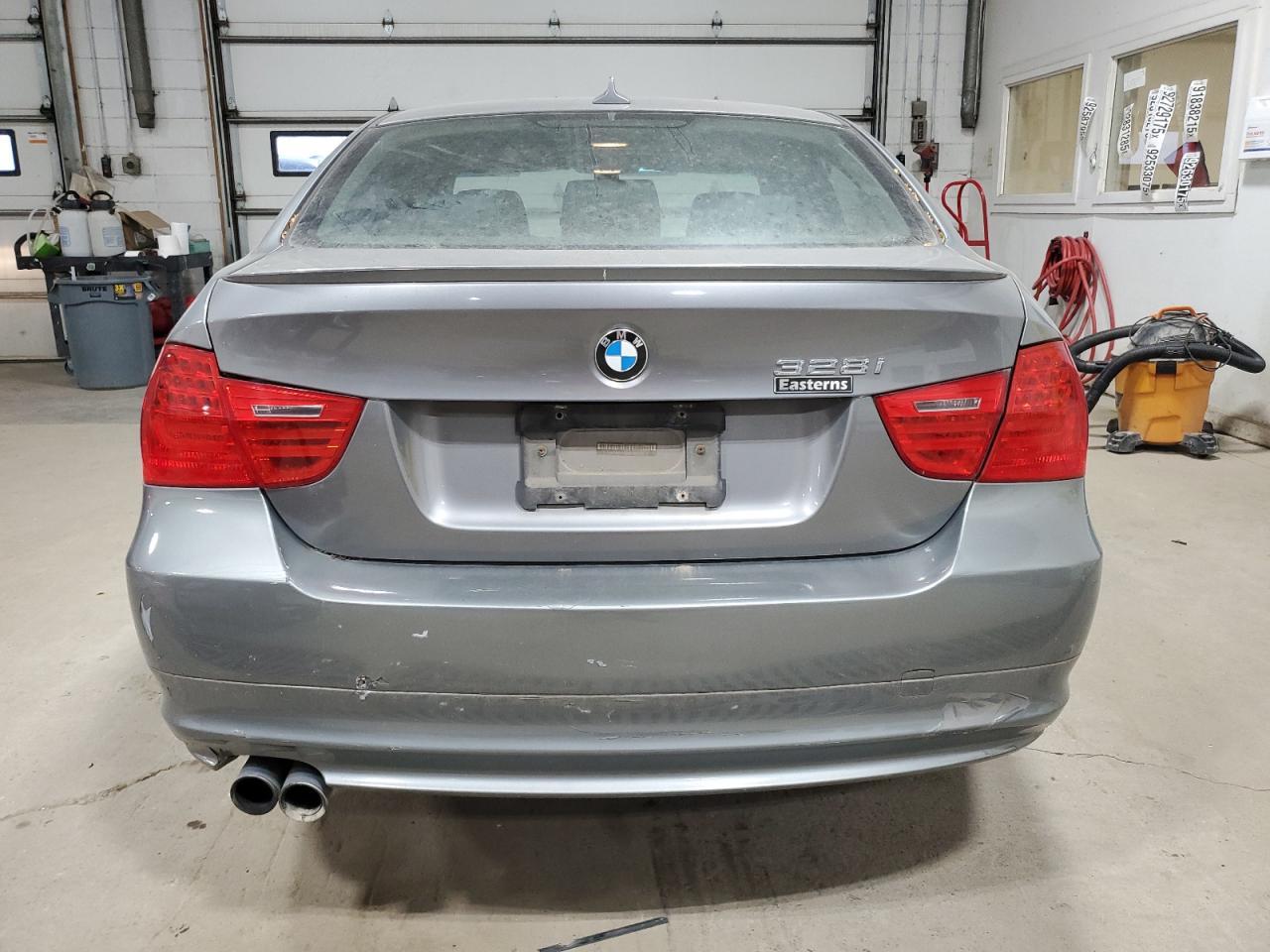 2011 BMW 3 SERIES
