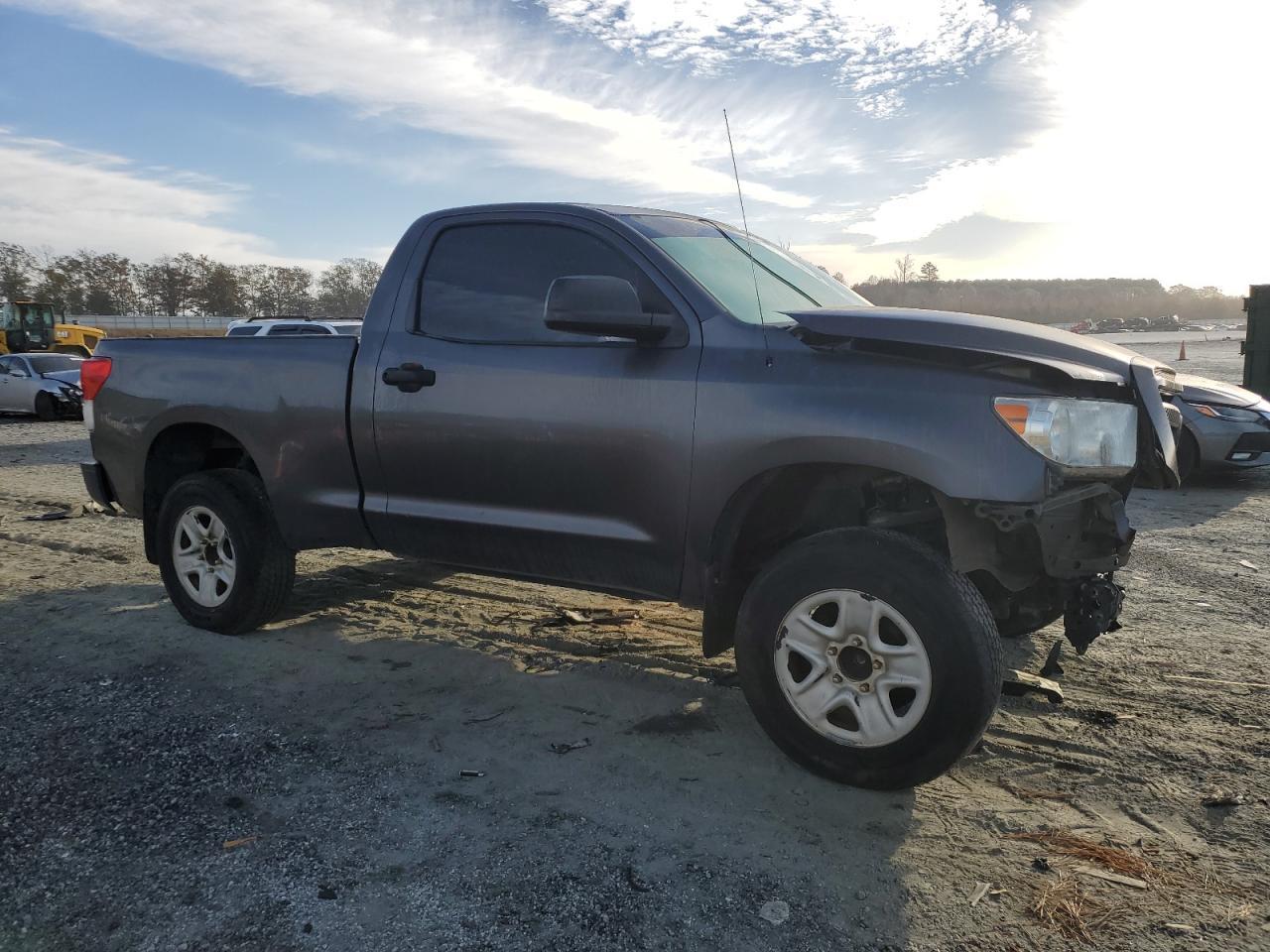 2011 TOYOTA TUNDRA