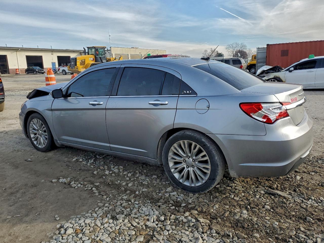 2013 CHRYSLER 200