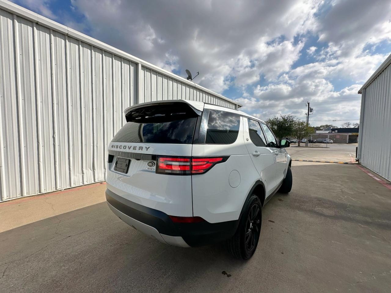 2018 LAND ROVER Discovery