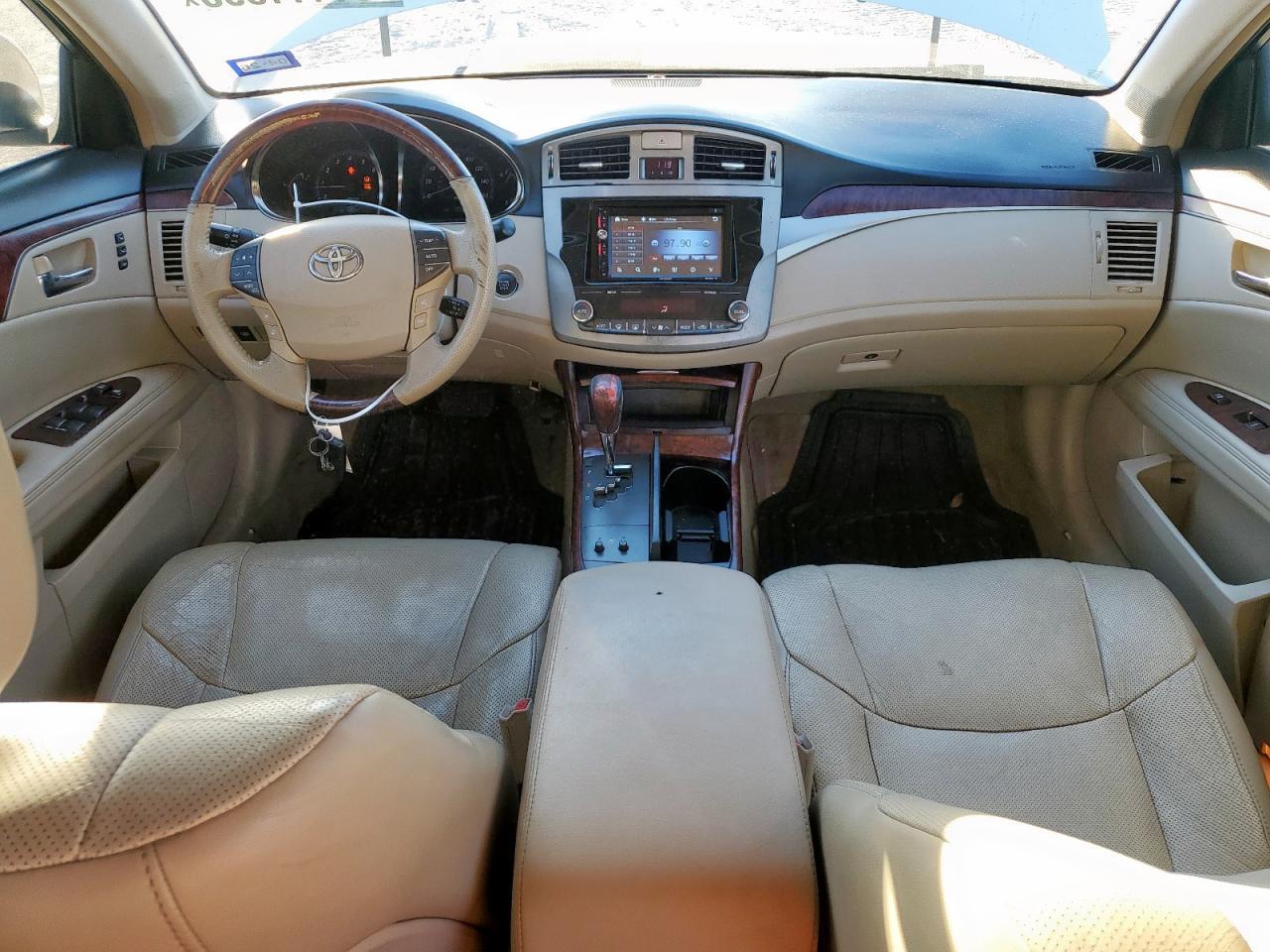 2012 TOYOTA Avalon