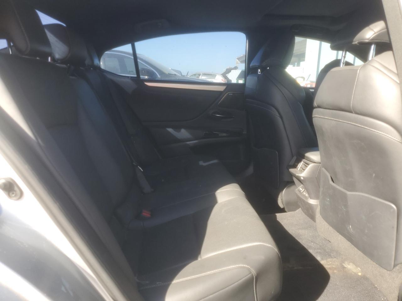 2022 LEXUS ES 350