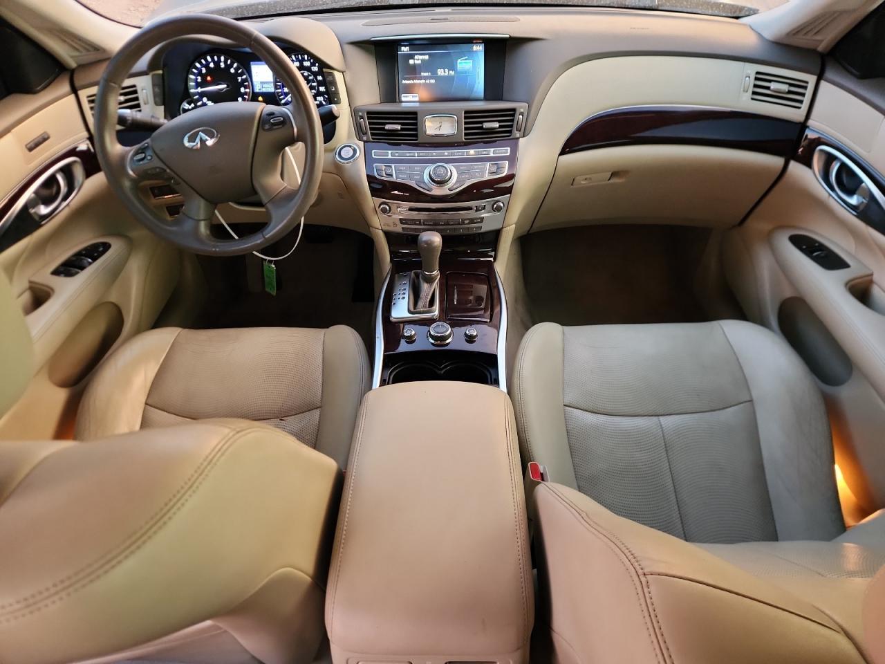 2011 INFINITI M37