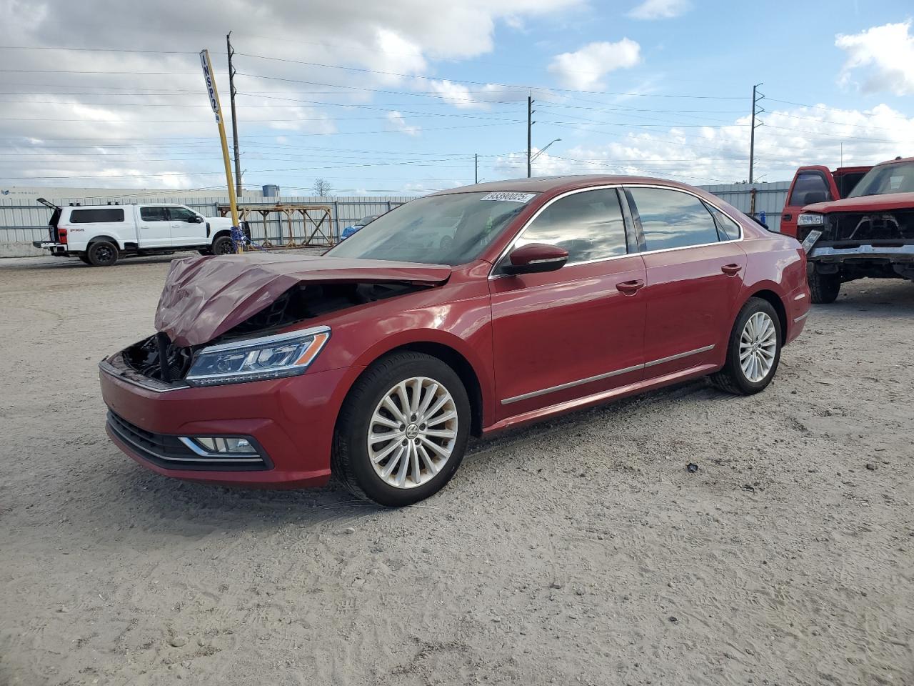 2016 VOLKSWAGEN Passat
