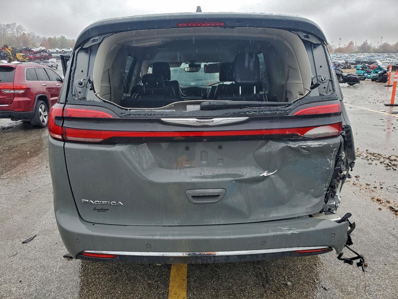 2022 CHRYSLER Pacifica