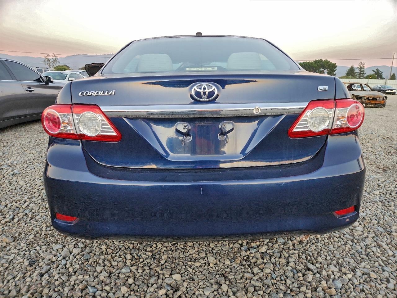 2011 TOYOTA COROLLA
