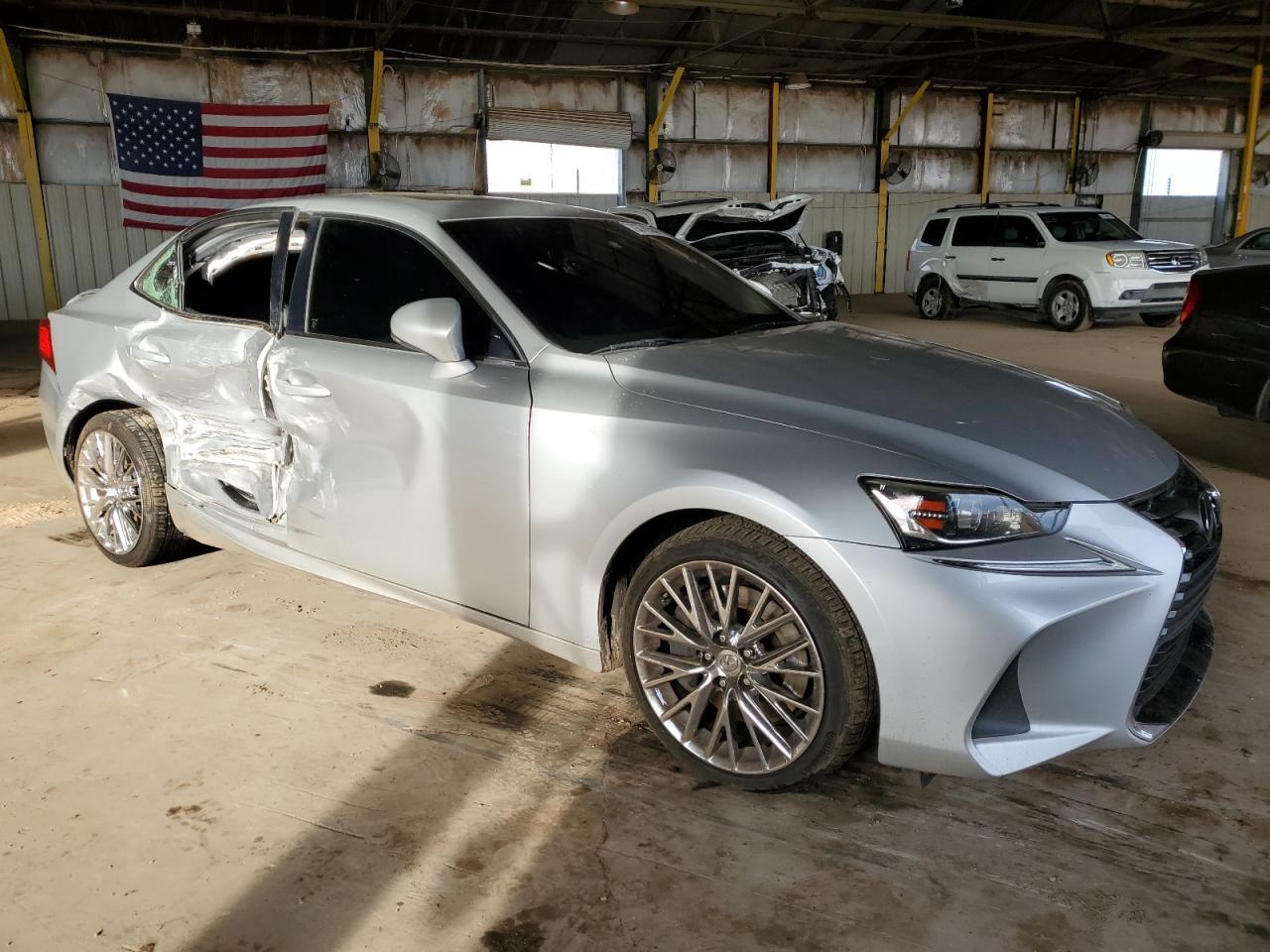 2017 LEXUS IS 200t