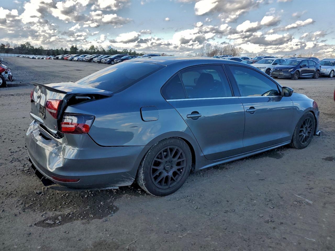 2017 VOLKSWAGEN JETTA