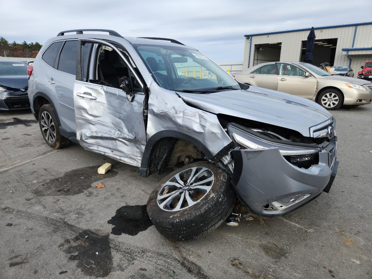 2021 SUBARU FORESTER