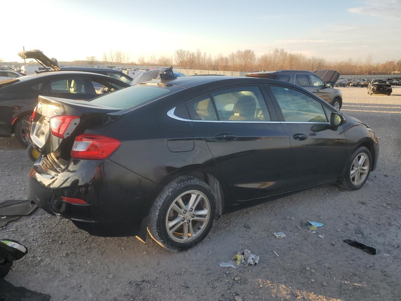 2017 CHEVROLET CRUZE