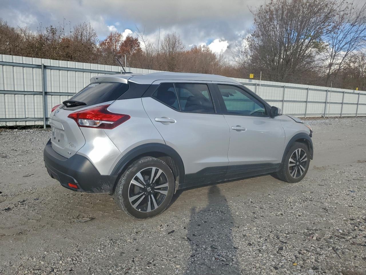 2019 NISSAN KICKS