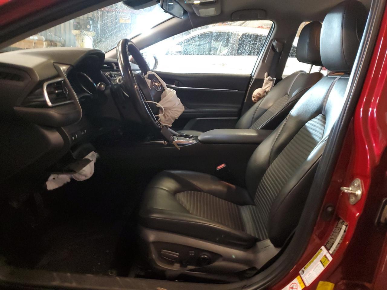 2018 TOYOTA CAMRY