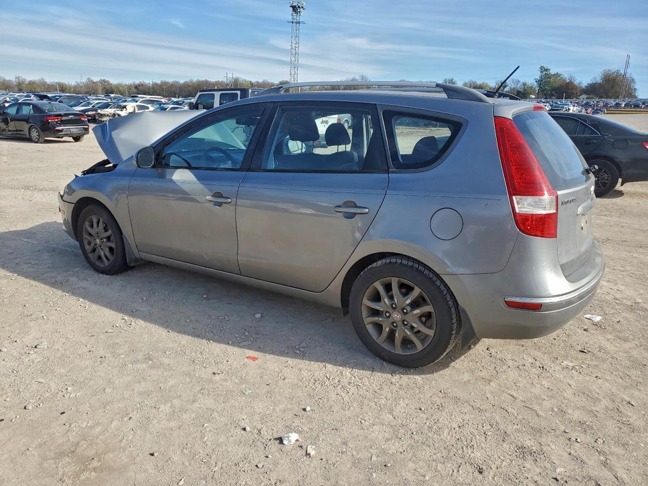 2012 HYUNDAI ELANTRA