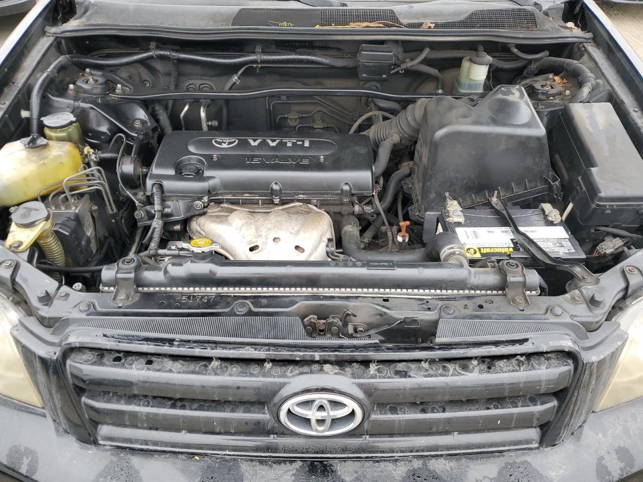 2004 TOYOTA HIGHLANDER