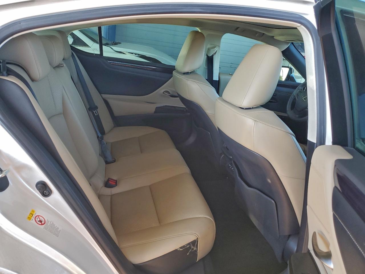 2019 LEXUS ES 350