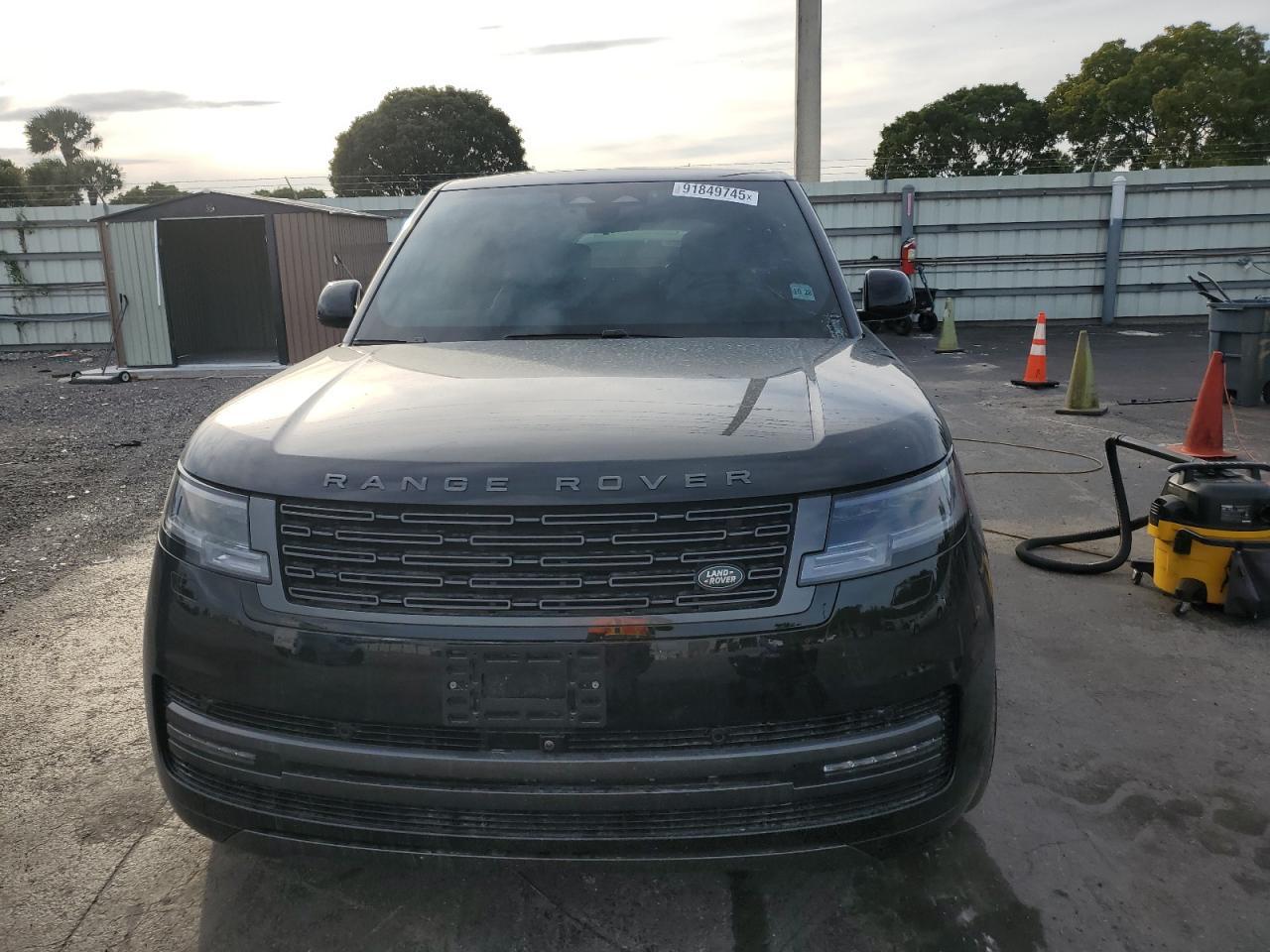 2025 LAND ROVER RANGE ROVER