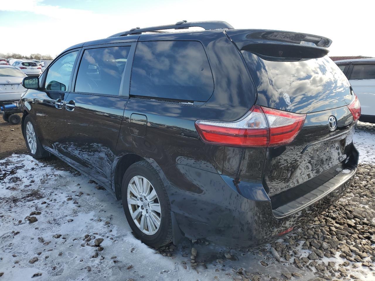 2022 TOYOTA SIENNA