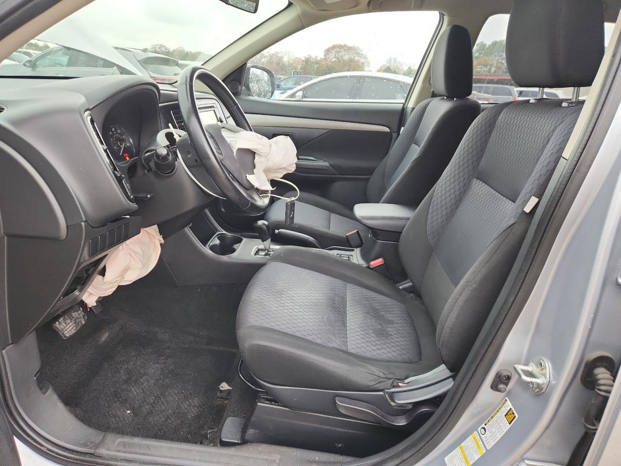 2014 MITSUBISHI outlander