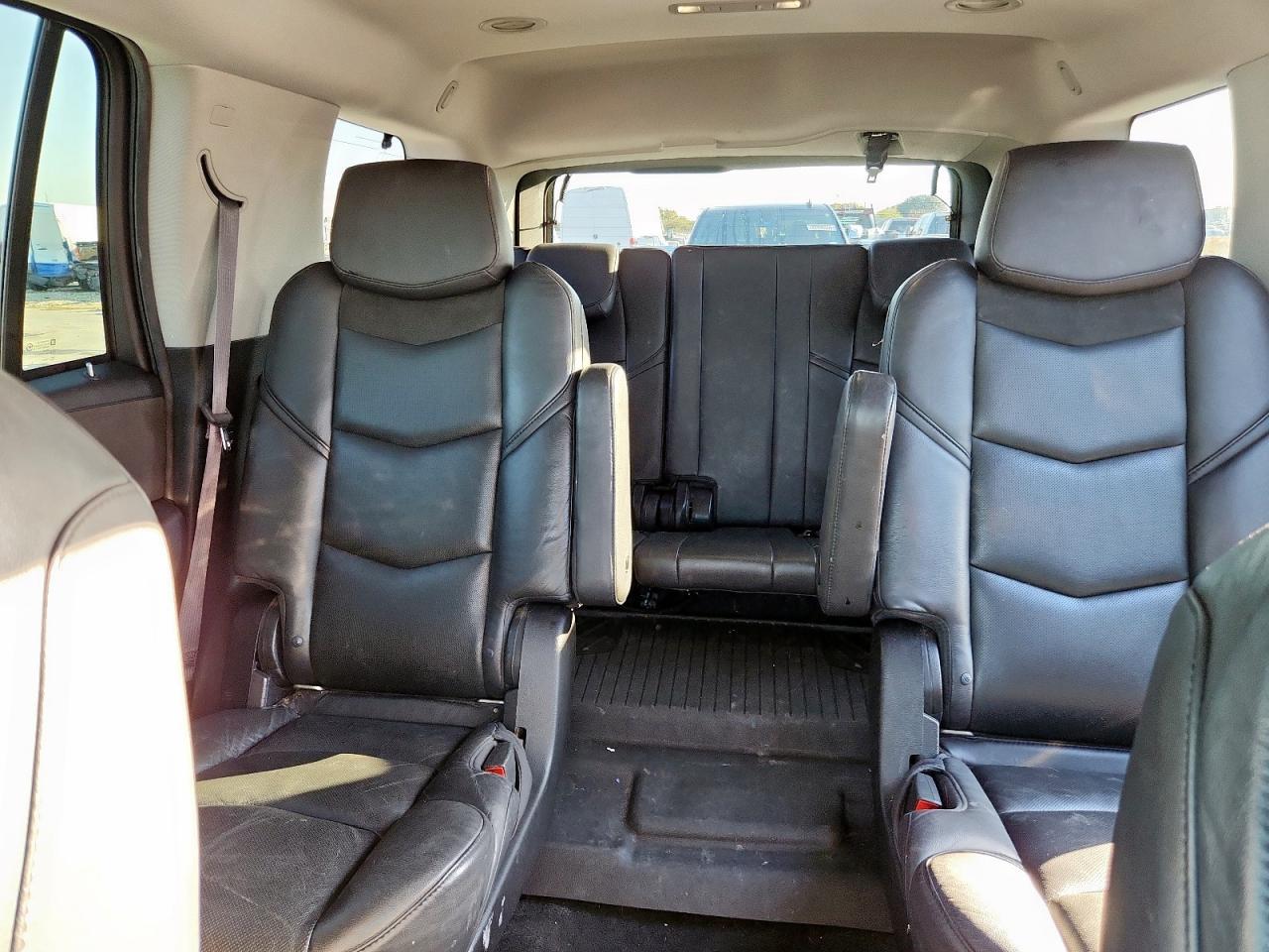2017 CADILLAC ESCALADE