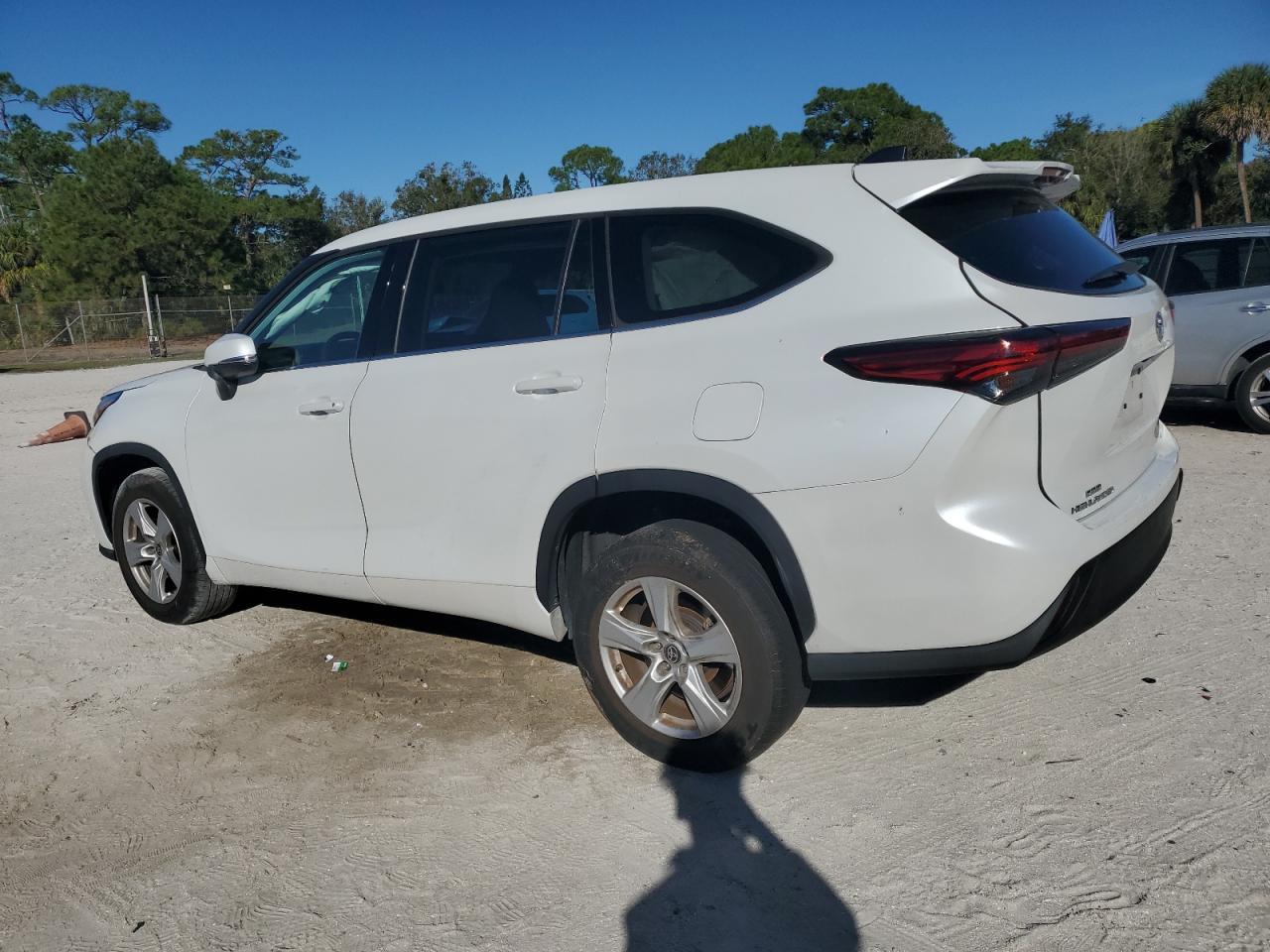 2022 TOYOTA HIGHLANDER