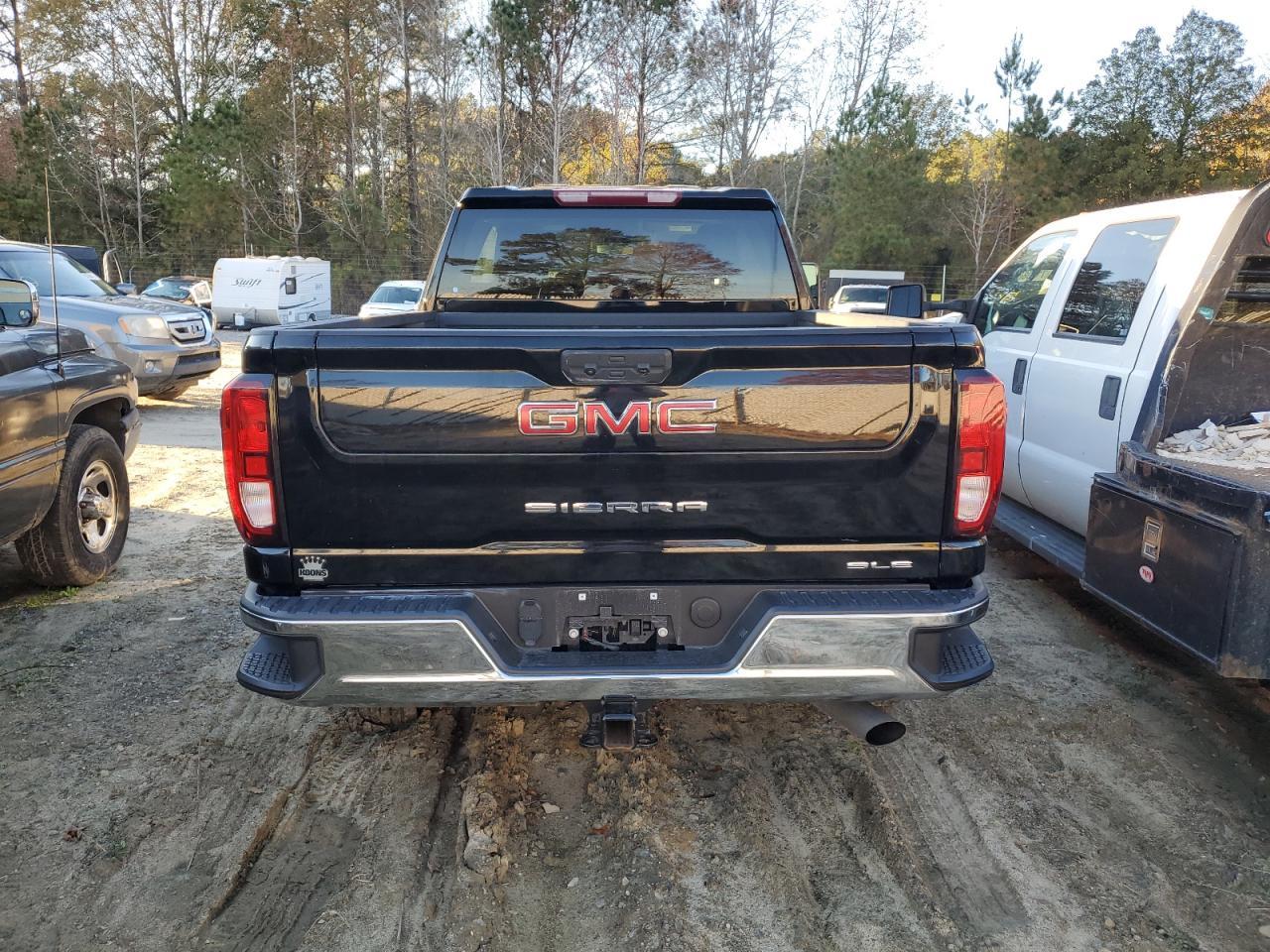 2024 GMC Sierra