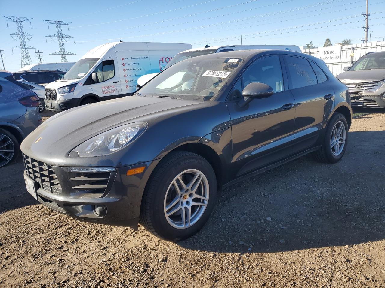 2018 PORSCHE Macan
