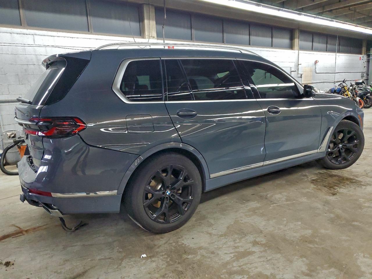 2024 BMW X7