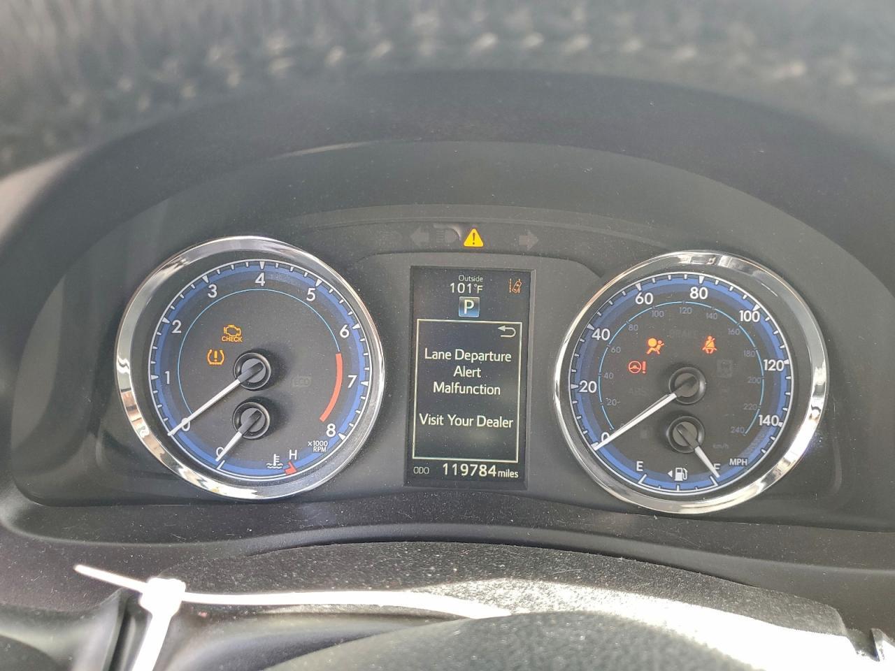 2018 TOYOTA COROLLA