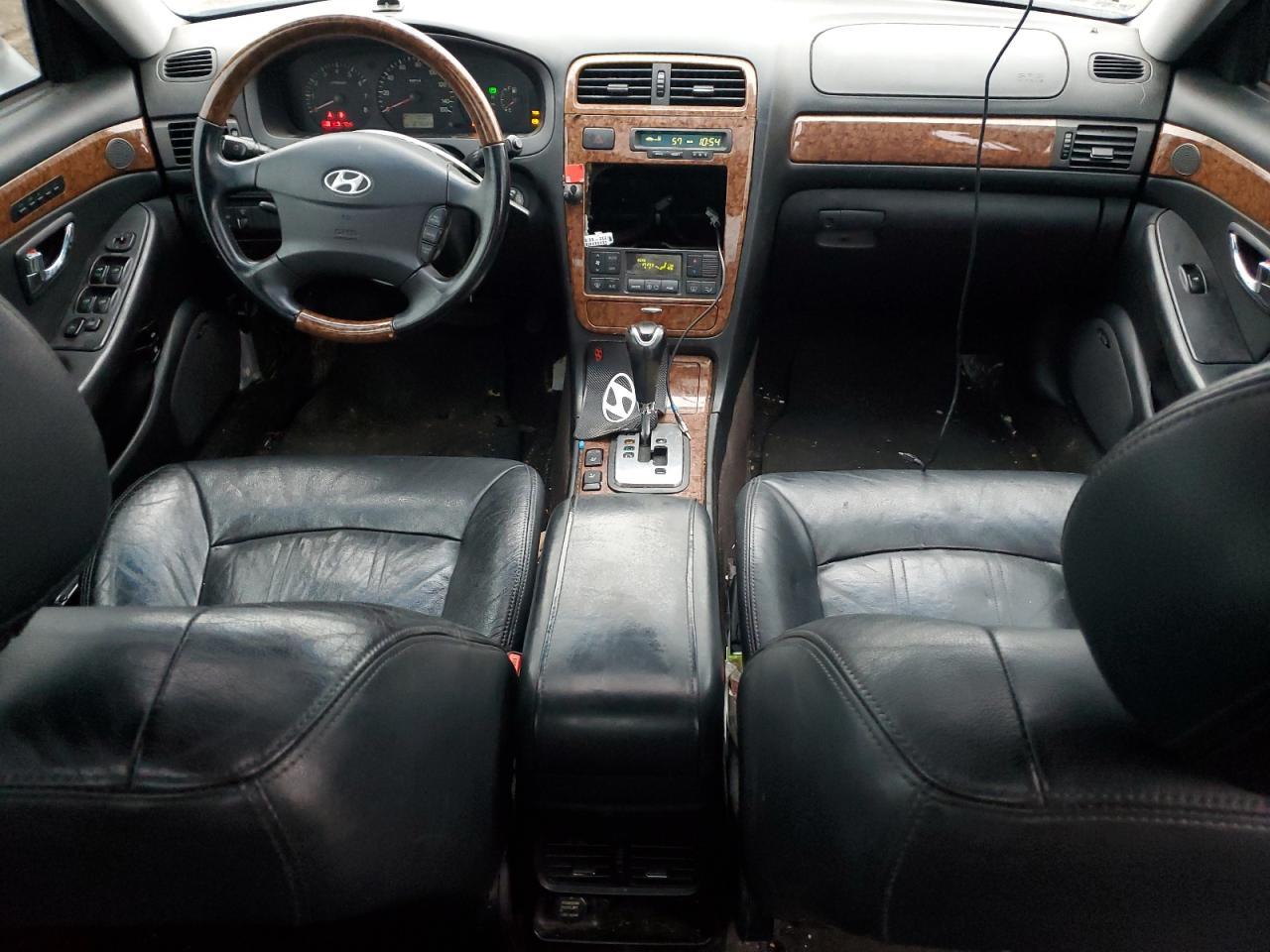 2004 HYUNDAI Xg