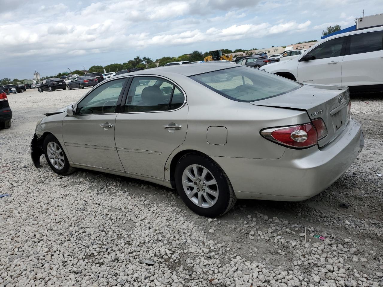 2004 LEXUS ES 330