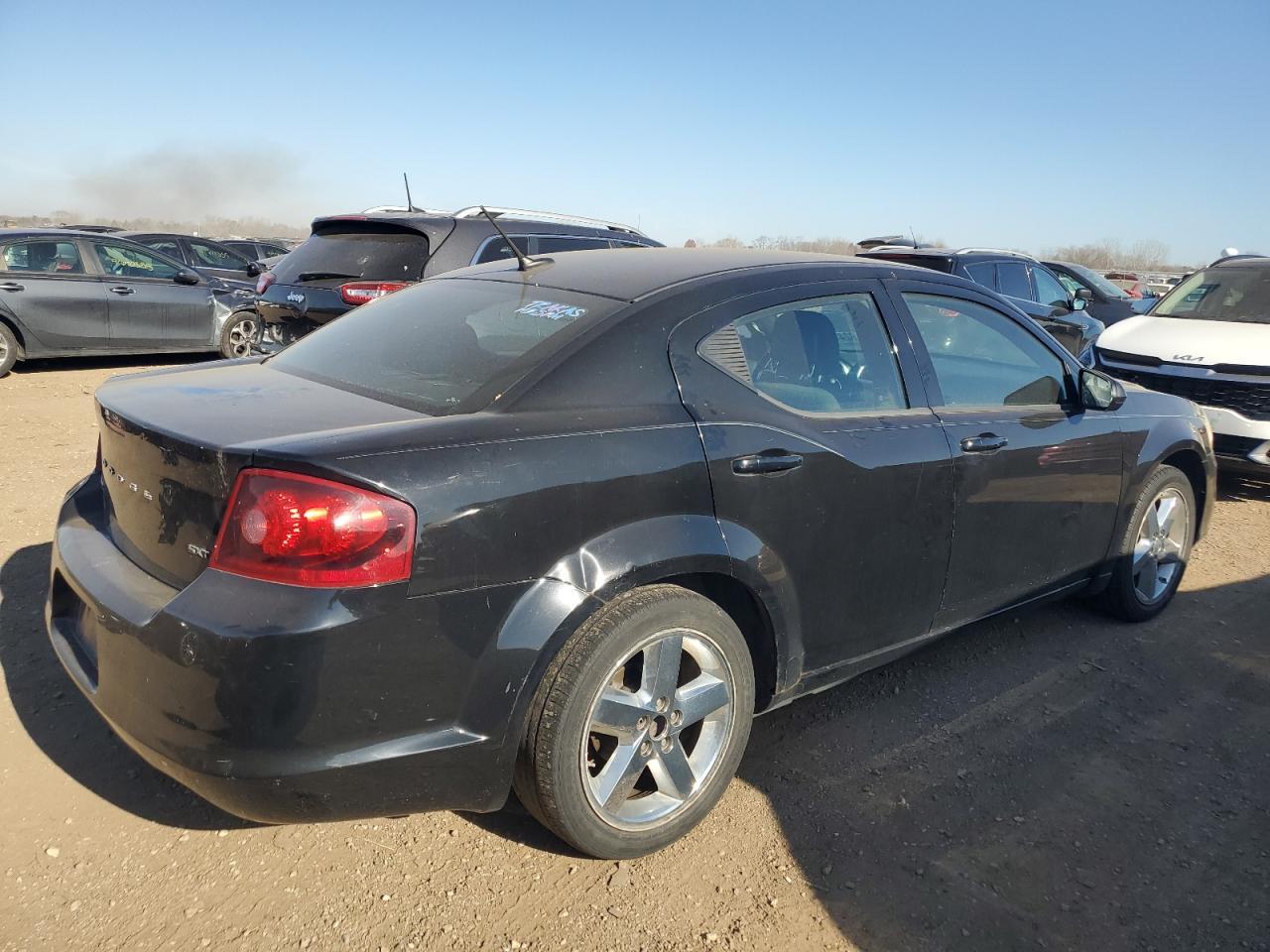 2012 DODGE Avenger