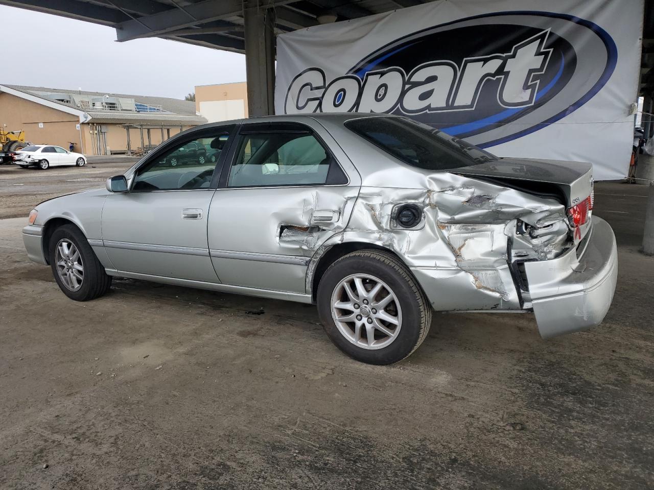 2001 TOYOTA CAMRY