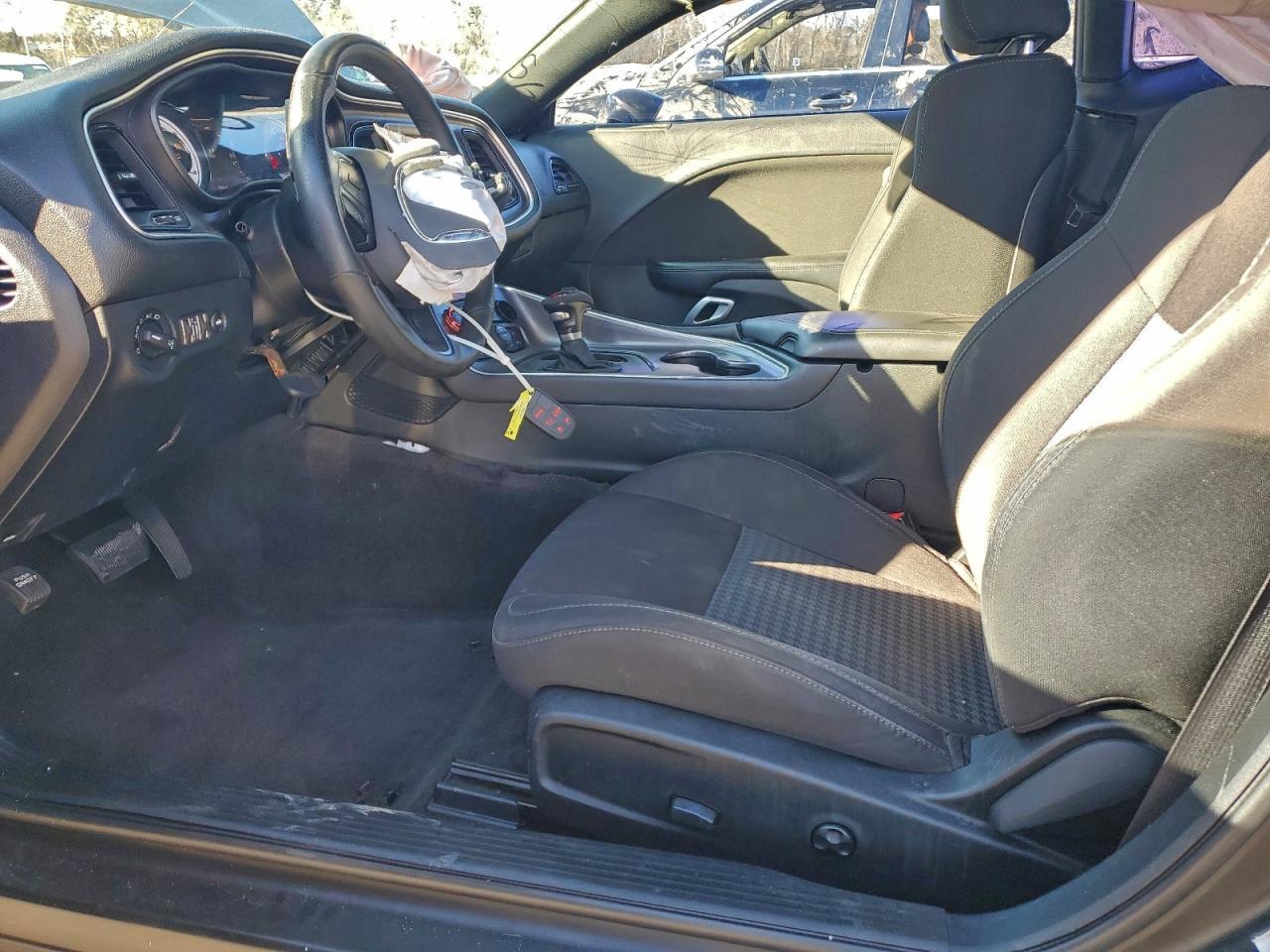 2017 DODGE Challenger
