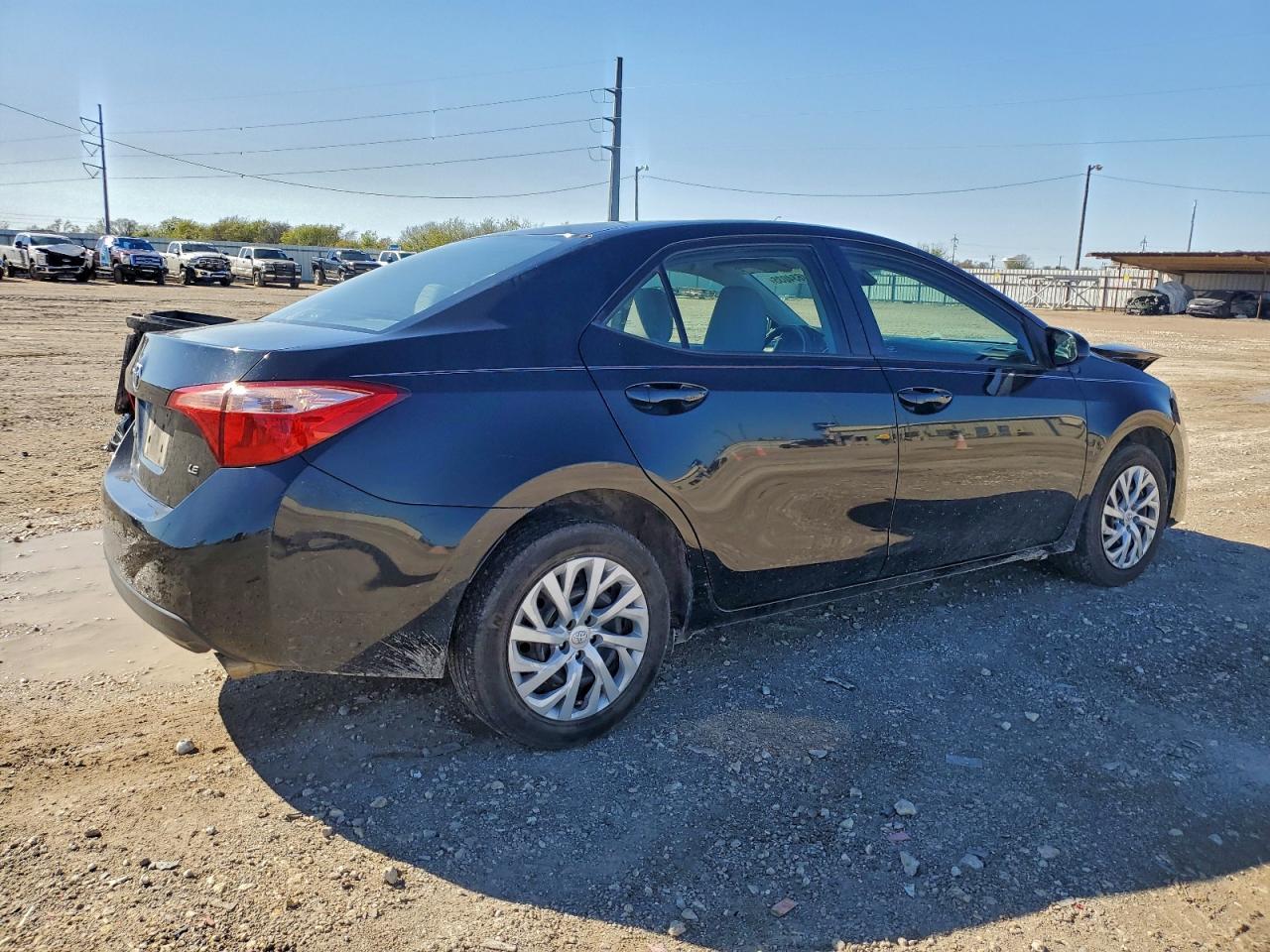 2018 TOYOTA COROLLA