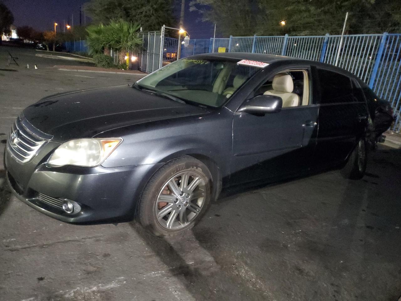 2008 TOYOTA Avalon