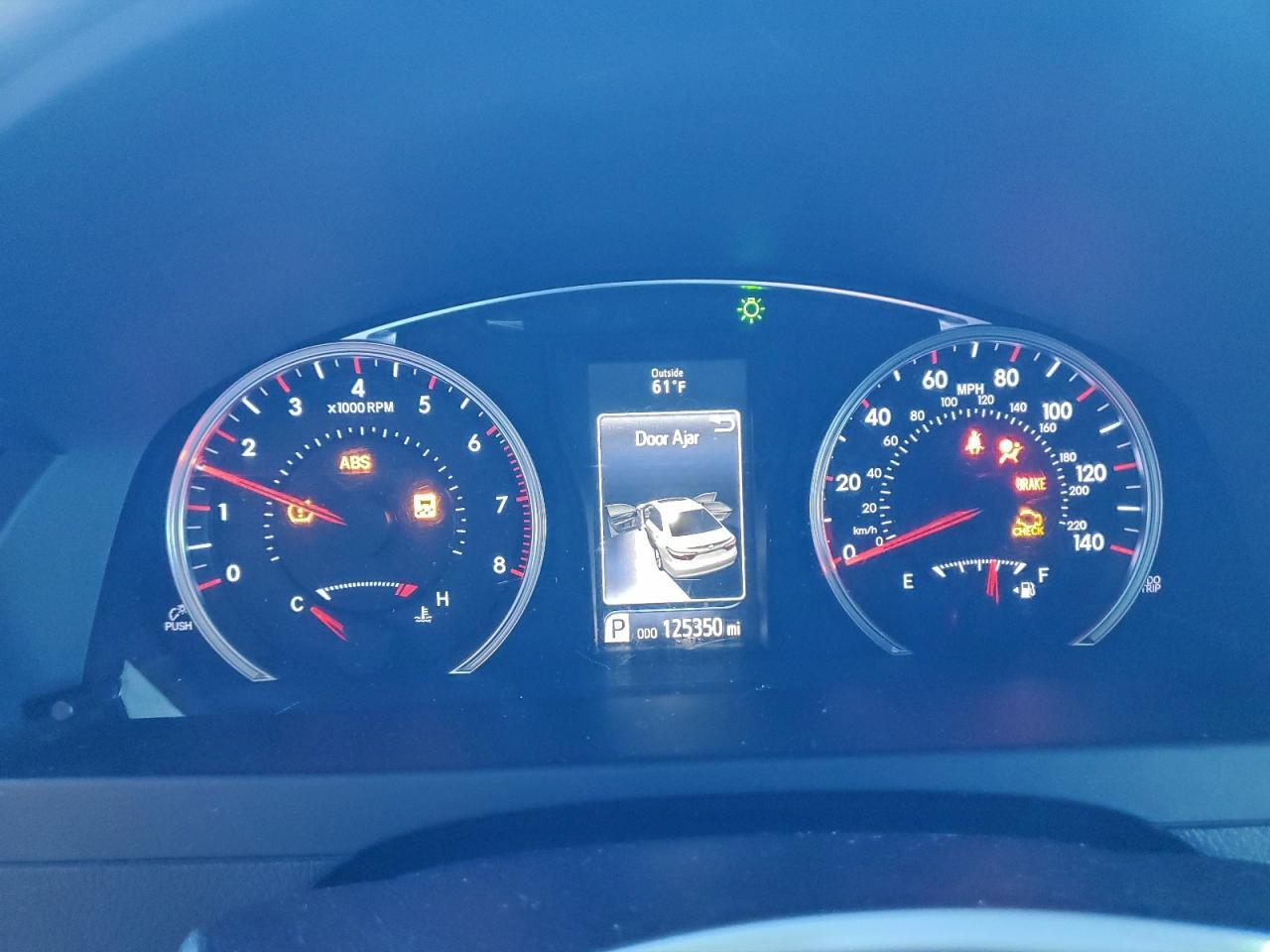 2016 TOYOTA CAMRY