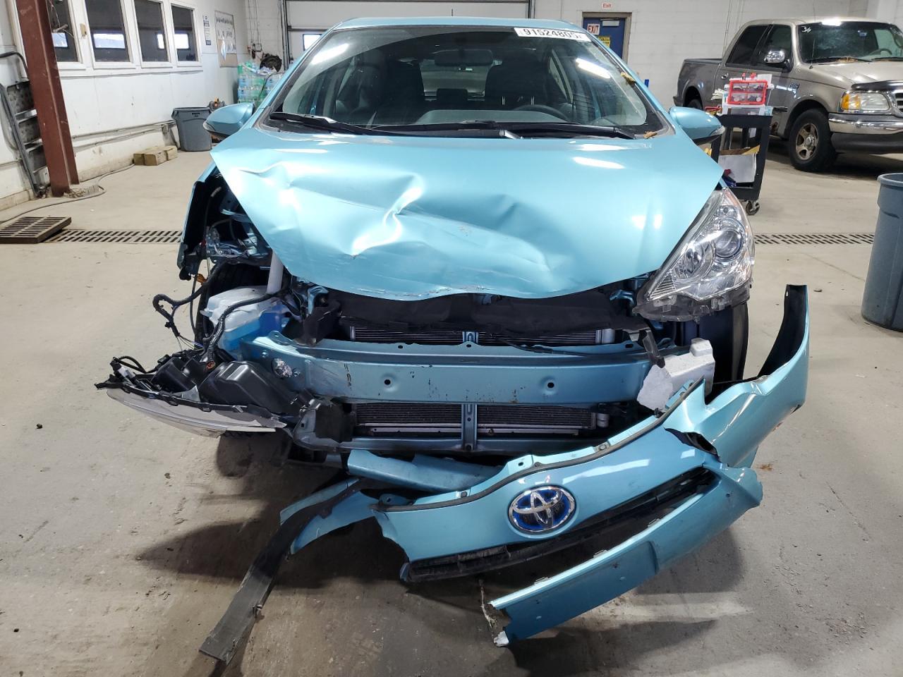 2014 TOYOTA Prius c
