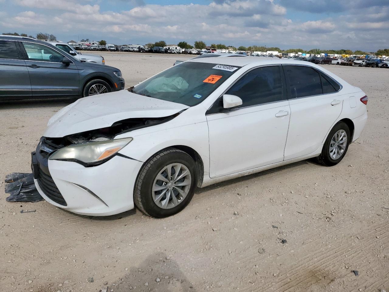 2015 TOYOTA CAMRY