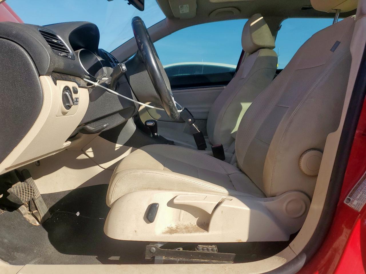 2010 VOLKSWAGEN JETTA